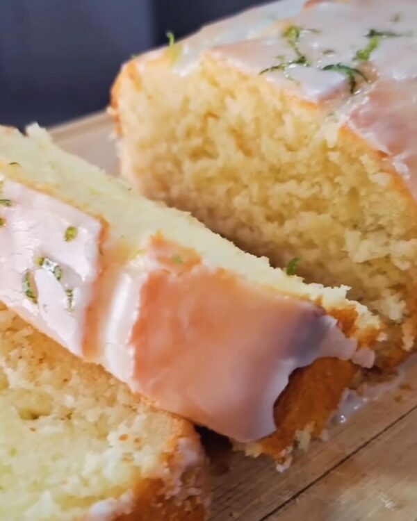 Organic Cake With Lime